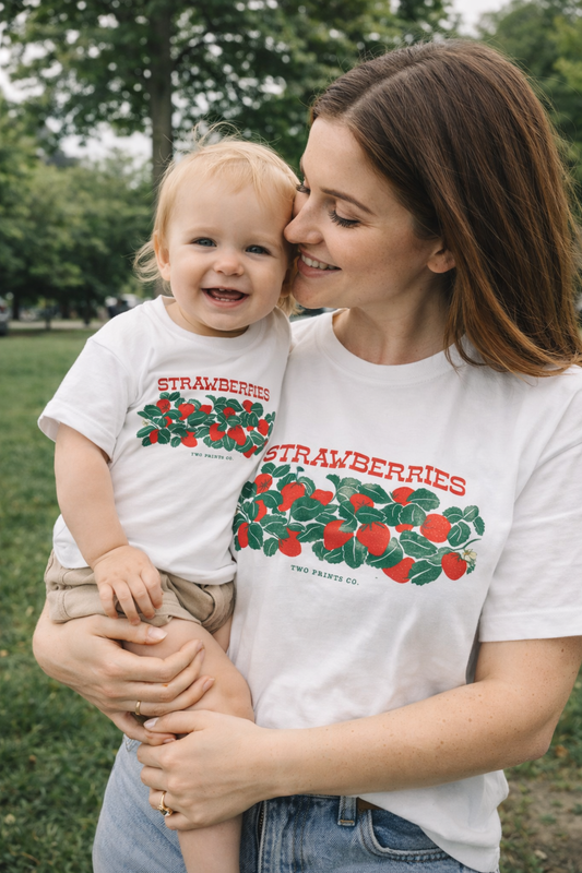 Strawberries T-Shirt - Mommy